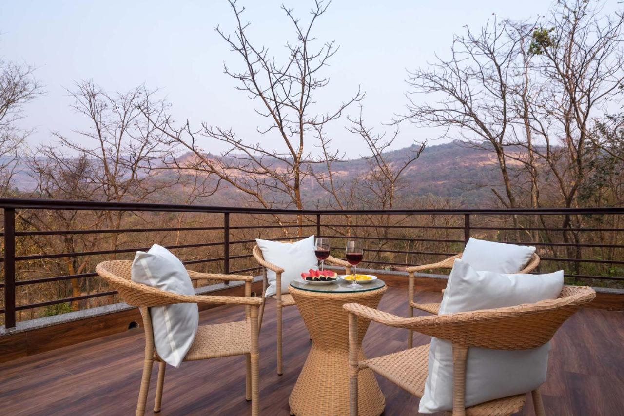 Eden Glade - Khopoli - Mountain-View Villa With Private Pool, Spacious Decks & Indoor Activities Екстериор снимка